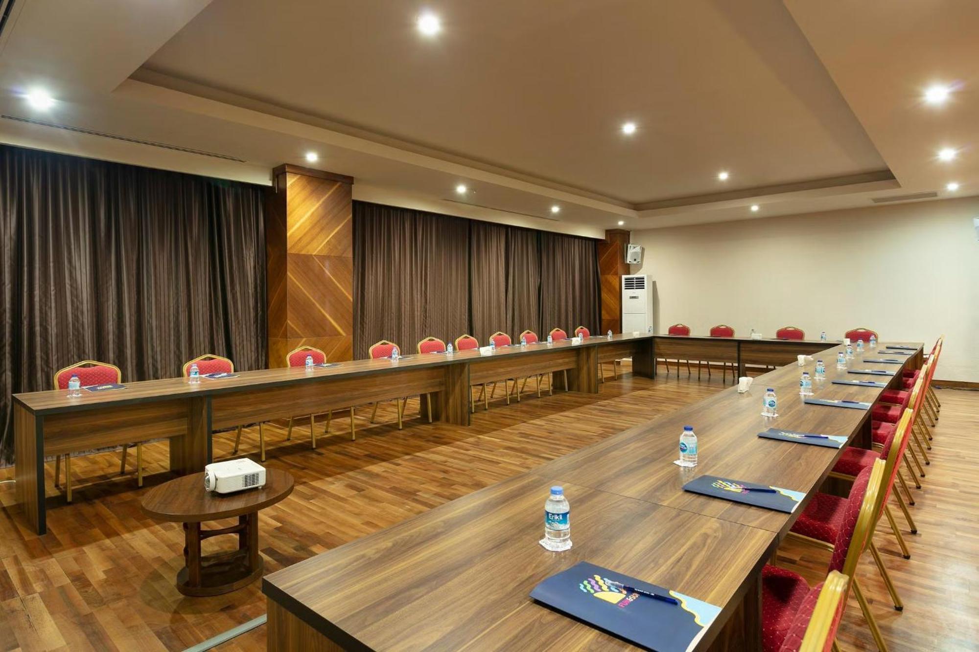 Armas Life Belek Hotel Exterior photo