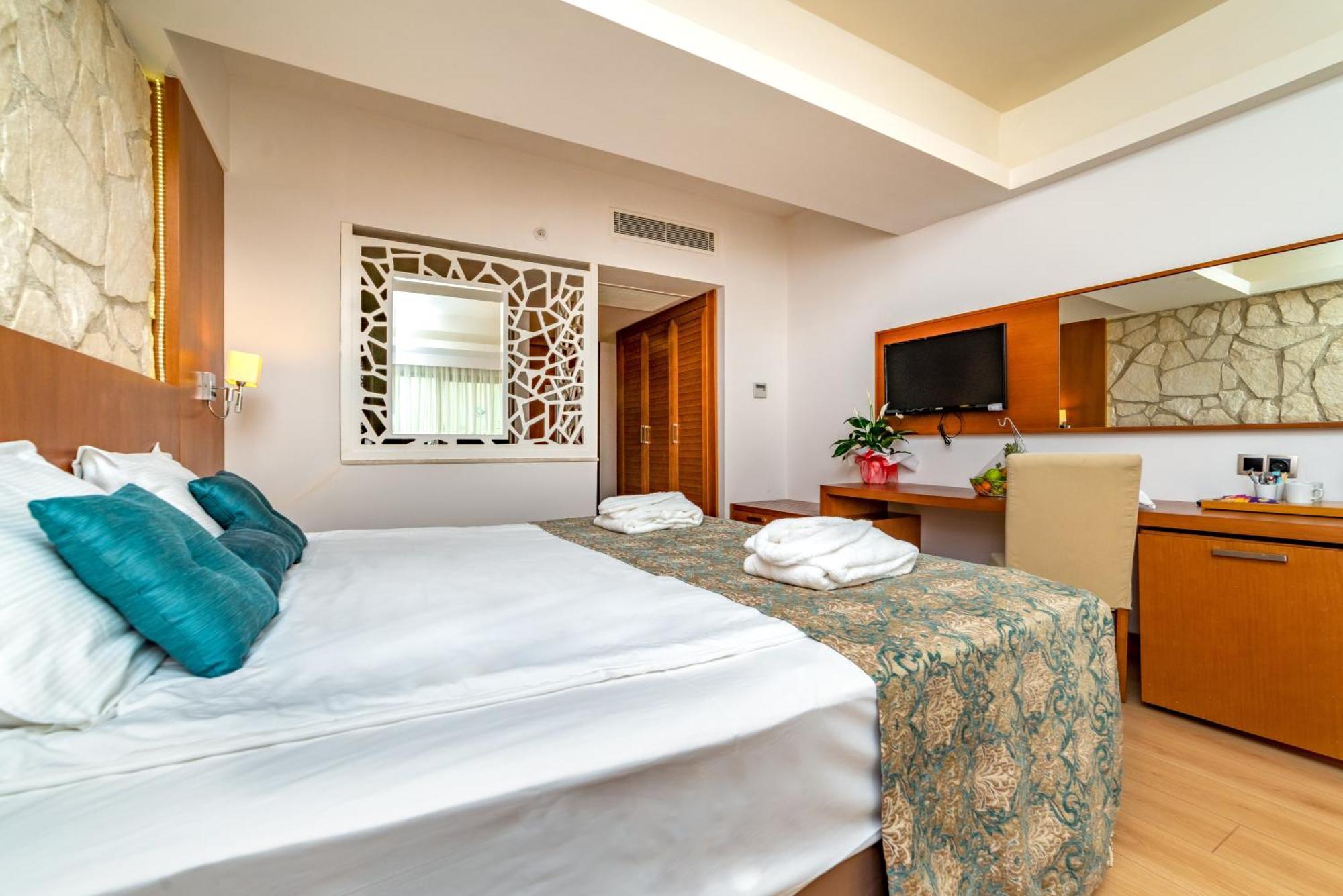 Armas Life Belek Hotel Room photo