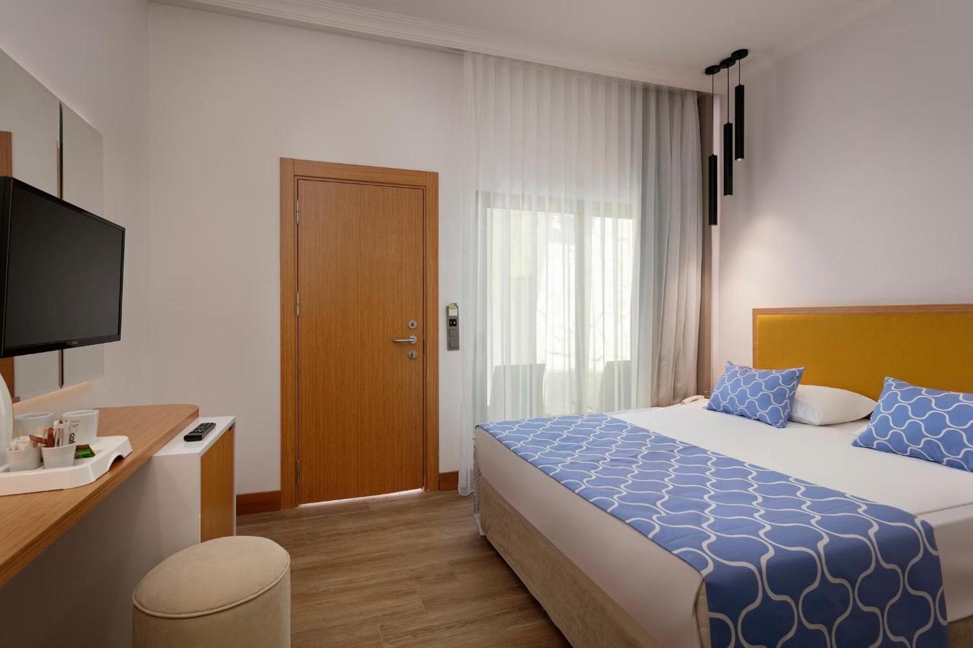 Armas Life Belek Hotel Exterior photo